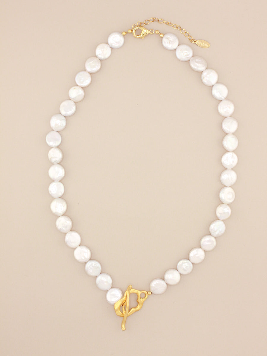 Flat Pearl Toggle Necklace